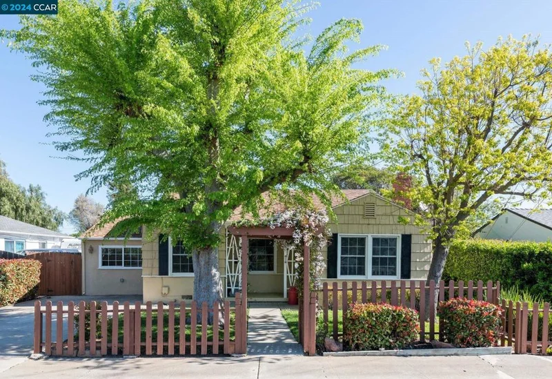 2291 Hickory Dr, Concord, CA 94520