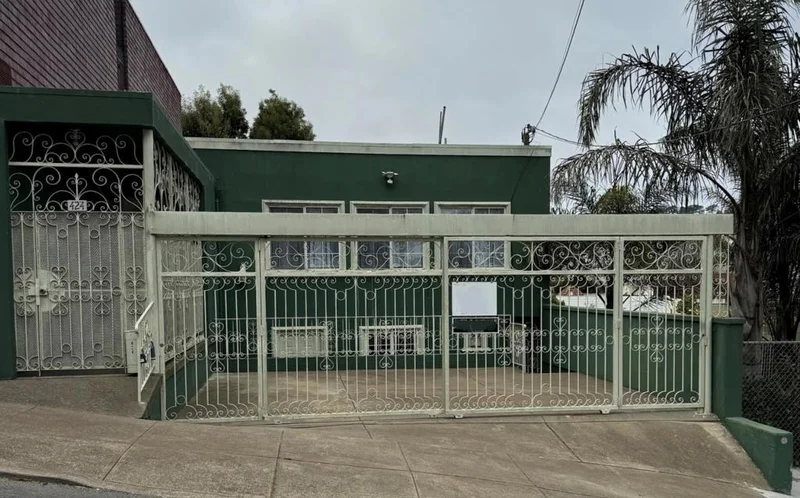 424 Tocoloma Avenue, San Francisco, CA 94134