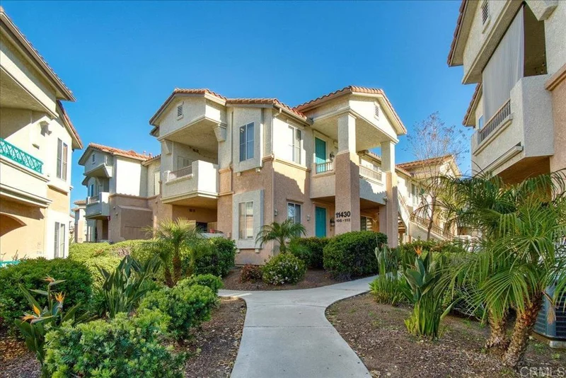 11430 Via Rancho San Diego 112, El Cajon, CA 92019