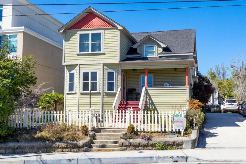 411 Broadway A, Santa Cruz, CA 95060