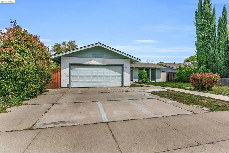 2601 Casita Dr, Modesto, CA 95355