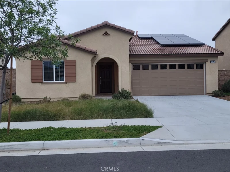 1246 Memorial Avenue, Hemet, CA 92543