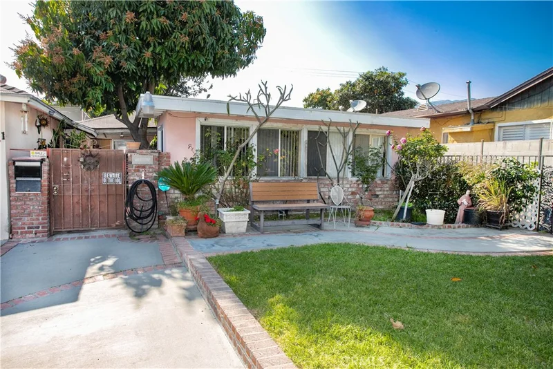 1241 N Azusa Avenue, Azusa, CA 91702