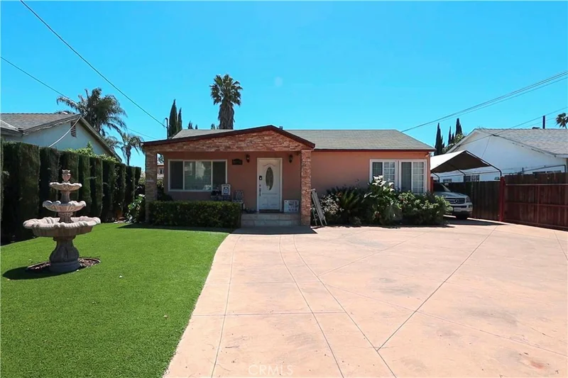 18656 Saticoy Street, Reseda, CA 91335