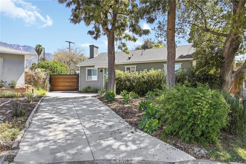 2580 La Fiesta Avenue, Altadena, CA 91001