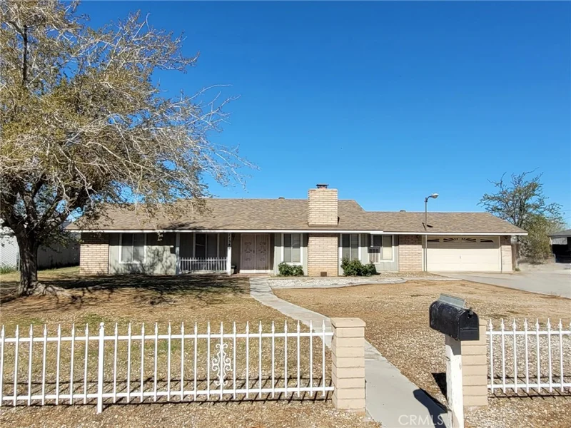 11580 Pagosi Road, Apple Valley, CA 92308