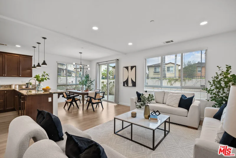 2596 Griffith Court, Hawthorne, CA 90250