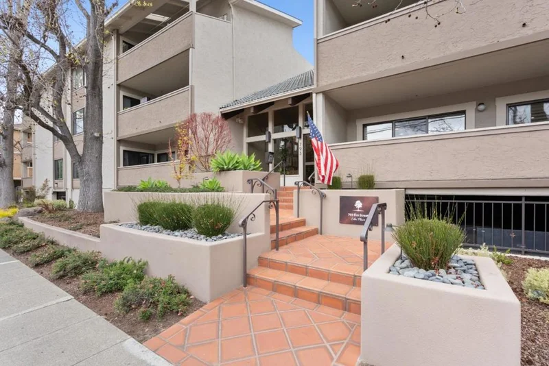 793 Elm Street 19, San Carlos, CA 94070