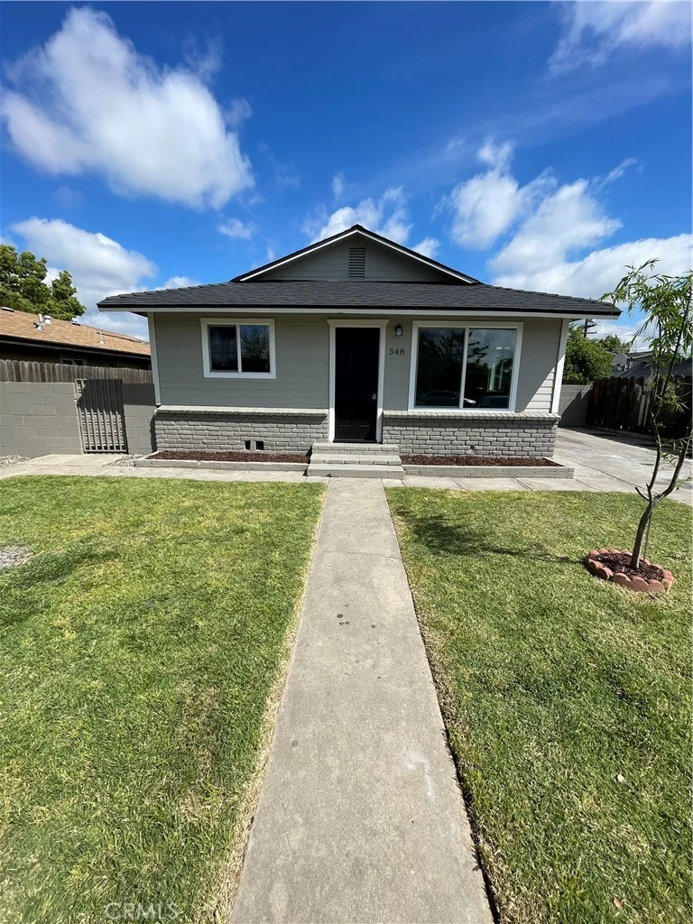 548 E August Avenue, Reedley, CA 93654