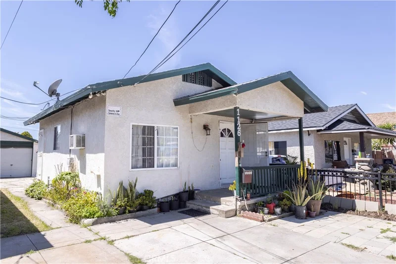 1126 Hollister Street, San Fernando, CA 91340
