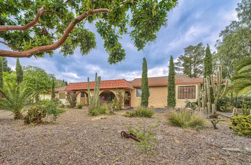 225 Cox Avenue, San Martin, CA 95046