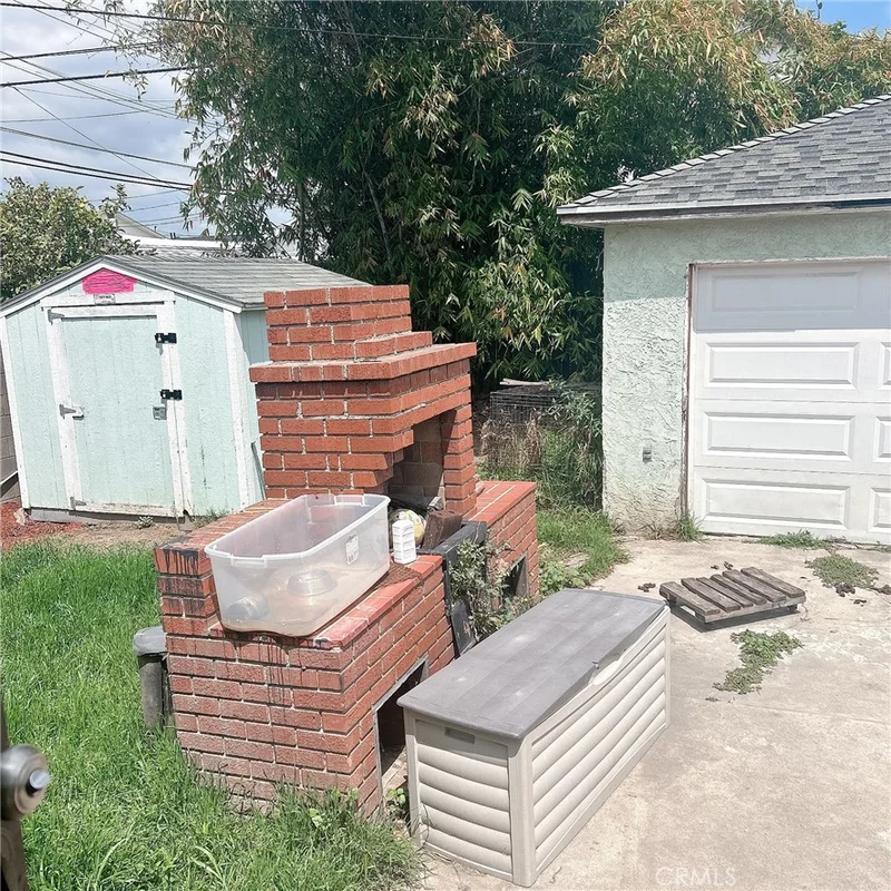 125 E 111th Street, Los Angeles, CA 90061