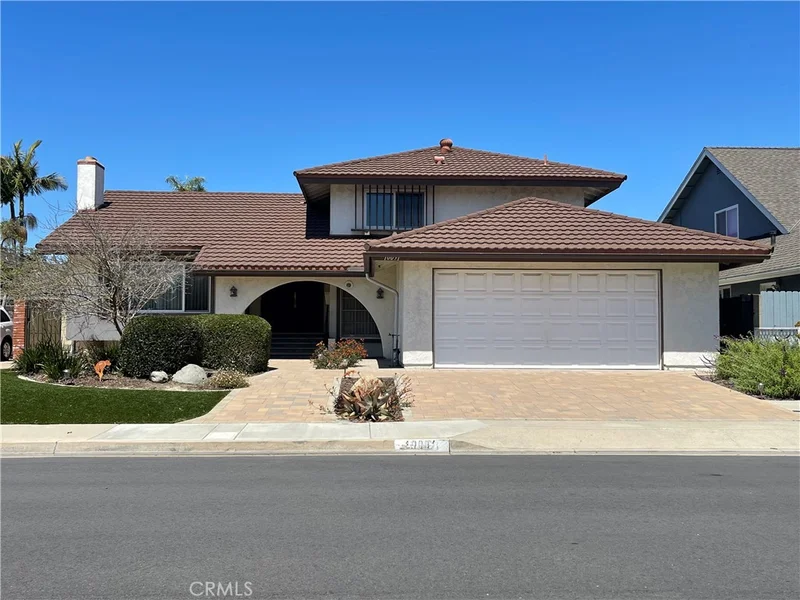 10091 Beverly Drive, Huntington Beach, CA 92646