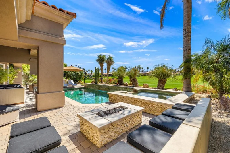 459 Tomahawk Drive, Palm Desert, CA 92211