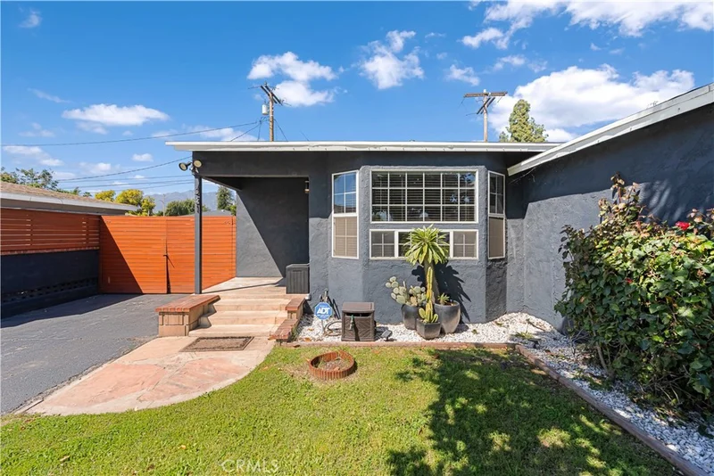 231 E Wyland Way, Monrovia, CA 91016