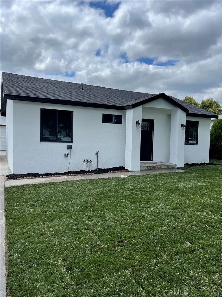 2588 Roxbury Drive, San Bernardino, CA 92404