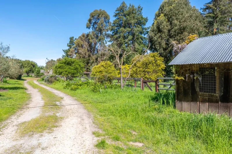 27407 Schulte Road, Carmel Valley, CA 93923