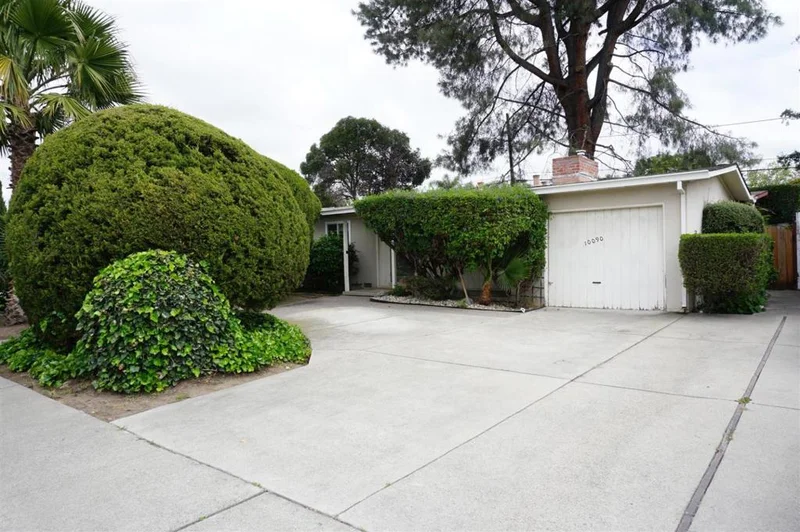 10090 Lyndale Avenue, San Jose, CA 95127