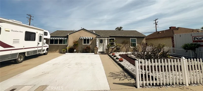 423 E Iris Street, Oxnard, CA 93033
