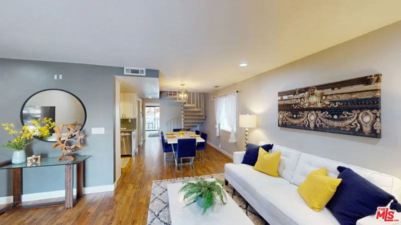 2601 E 19th Street 16, Signal Hill, CA 90755