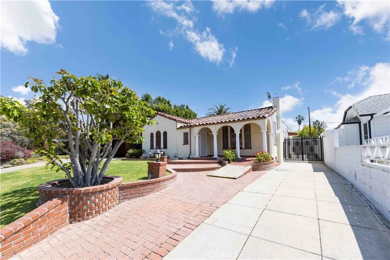 516 N Arden Boulevard, Los Angeles, CA 90004