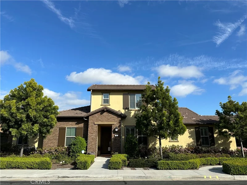 302 Carlow, Irvine, CA 92618