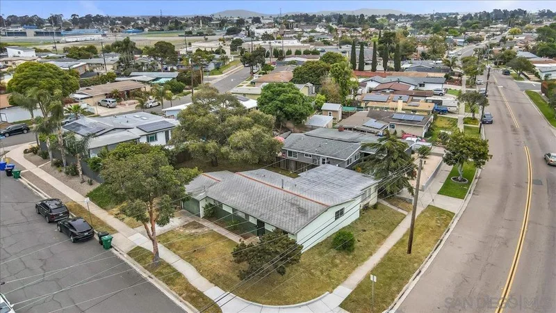 4621 Lyric, San Diego, CA 92117