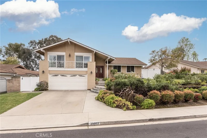 25662 Santo Dr, Mission Viejo, CA 92691