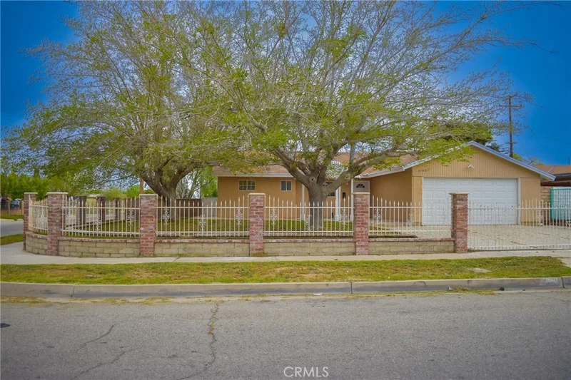 45405 Foxton Avenue, Lancaster, CA 93535