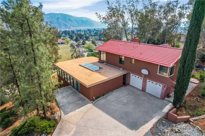 417 W Indian School Lane, Banning, CA 92220