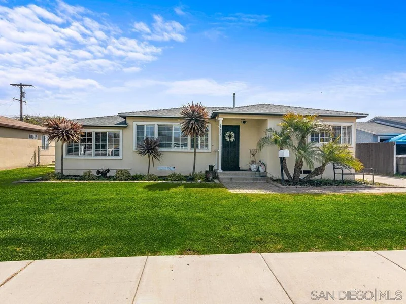 1239 Delaware St, Imperial Beach, CA 91932