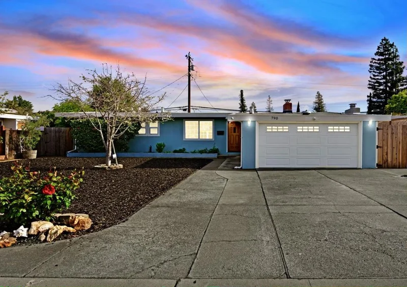 790 W Rincon Avenue, Campbell, CA 95008