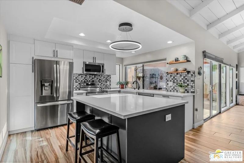 2277 S Gene Autry Trail A, Palm Springs, CA 92264