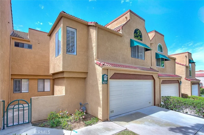 3025 La Paz Lane C, Diamond Bar, CA 91765