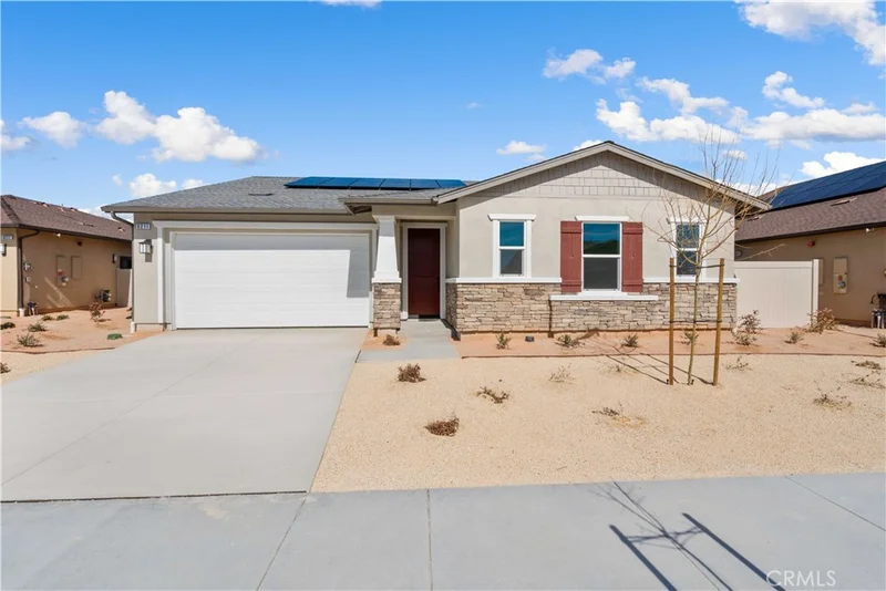 6211 Ovington Street, Lancaster, CA 93536