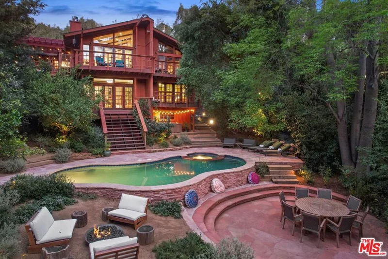 4601 Morro Drive, Woodland Hills, CA 91364