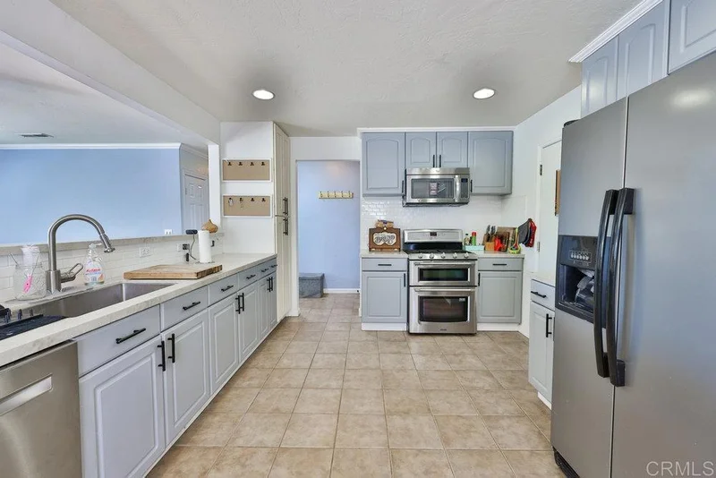 1009 Blackbird Street, El Cajon, CA 92020