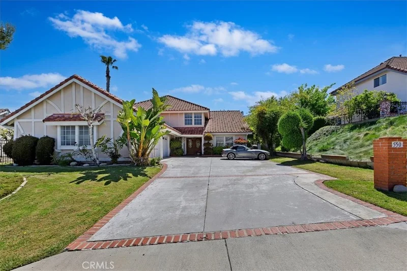 550 S Avenida Faro, Anaheim Hills, CA 92807