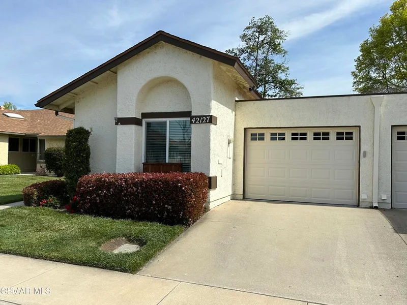 42127 Village 42, Camarillo, CA 93012