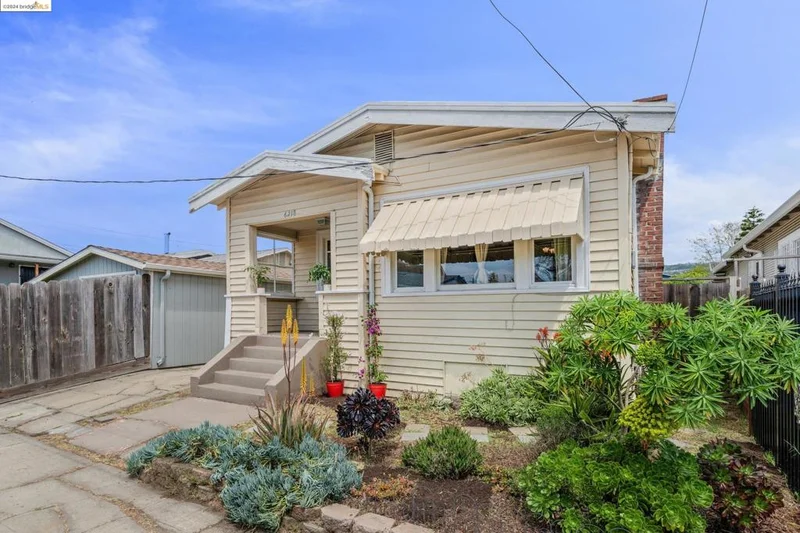 6218 Hilton St., Oakland, CA 94605