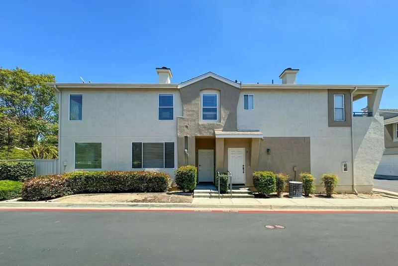 11813 Spruce Run Drive B, San Diego, CA 92131