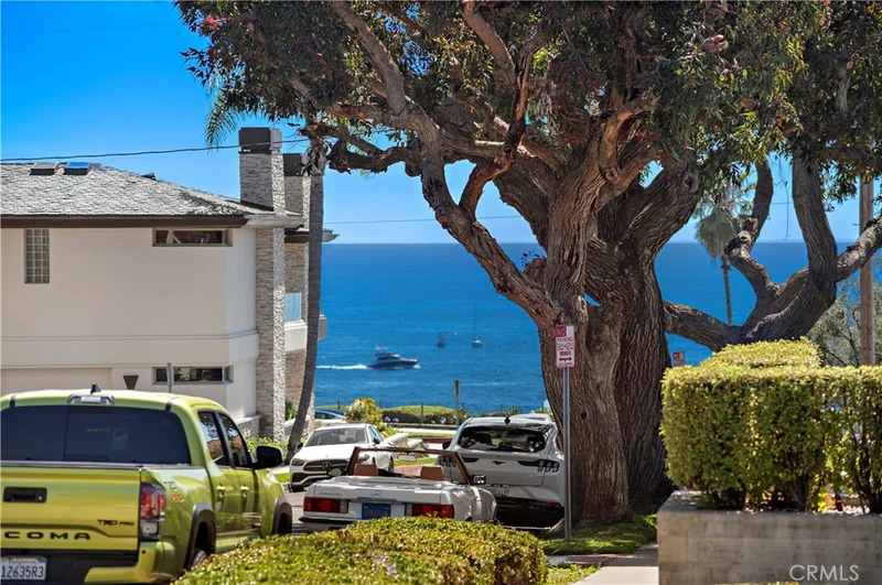 301 Narcissus Avenue, Corona Del Mar, CA 92625