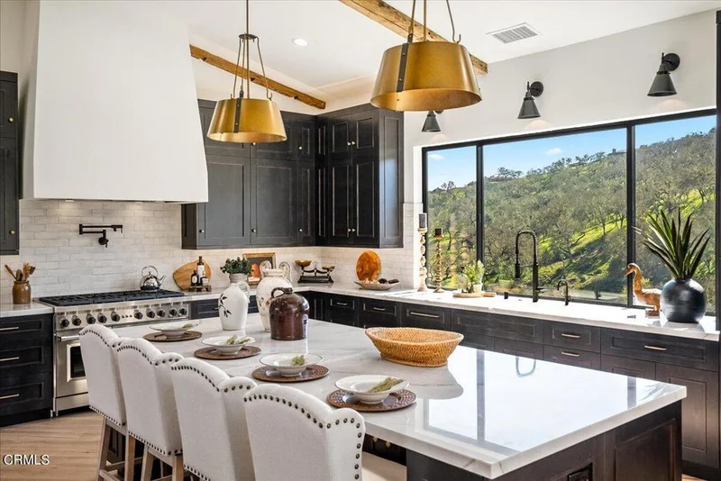 2575 Warm Springs Lane, Templeton, CA 93465