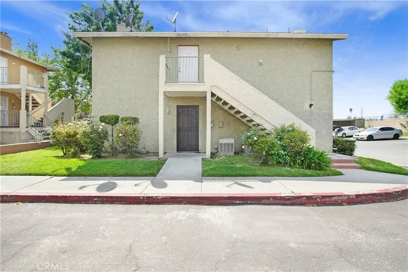 1025 N Tippecanoe Avenue 122, San Bernardino, CA 92410