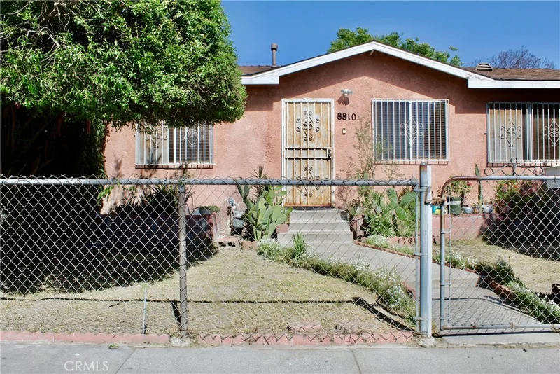 8810 Compton Avenue, Los Angeles, CA 90002