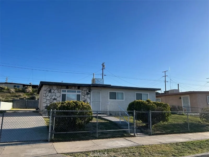 1130 Mojave Drive, Barstow, CA 92311