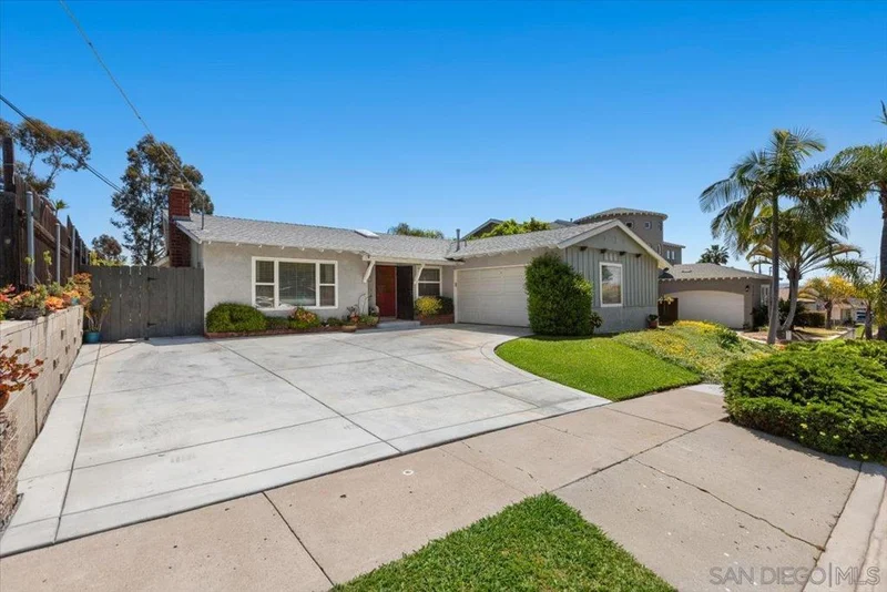 6245 S Lake Ct., San Diego, CA 92119