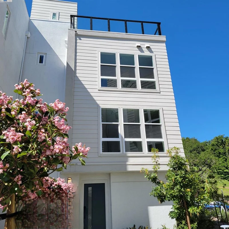 254 Verandah Avenue 67, Novato, CA 94945
