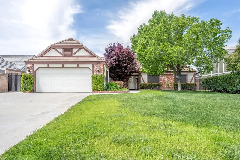43465 37th Street W, Lancaster, CA 93536