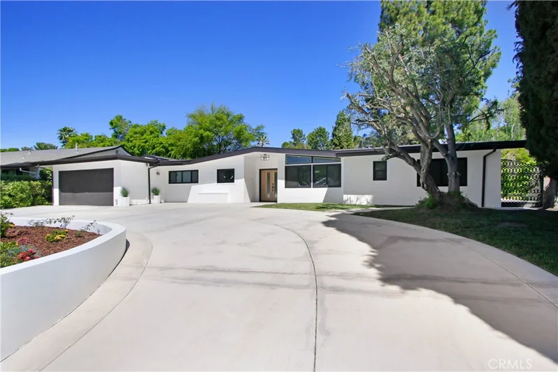 18871 Rosita Street, Tarzana, CA 91356